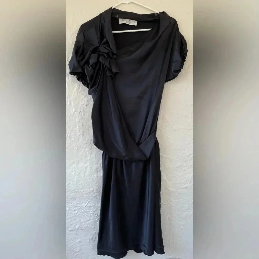 David Szeto black 100% silk dress asymmetric draped sleeve, floral shoulder; 42